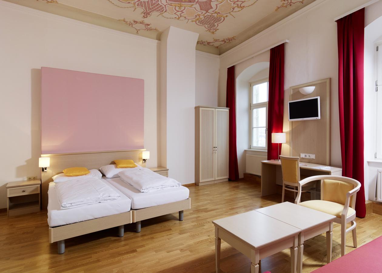 Cma Stift Ossiach Hotel Ngoại thất bức ảnh